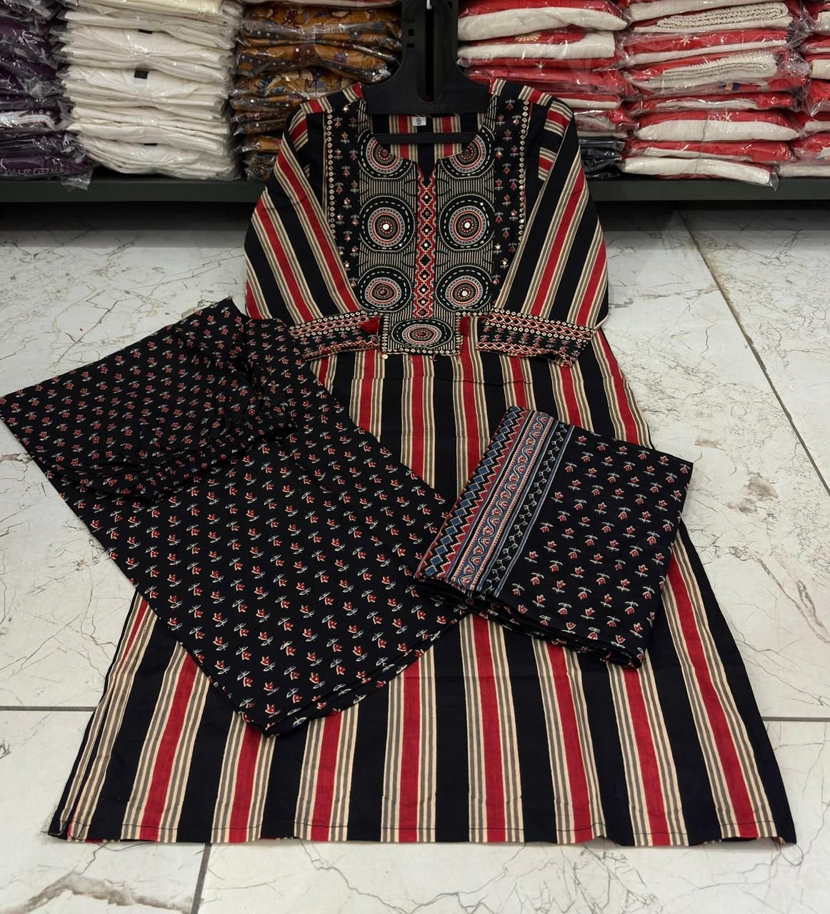 Cotton Procin Printed Suit Set with Katha Work